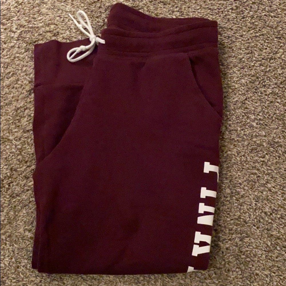 Women’s Victories Secret Pink jogger sweatpants
